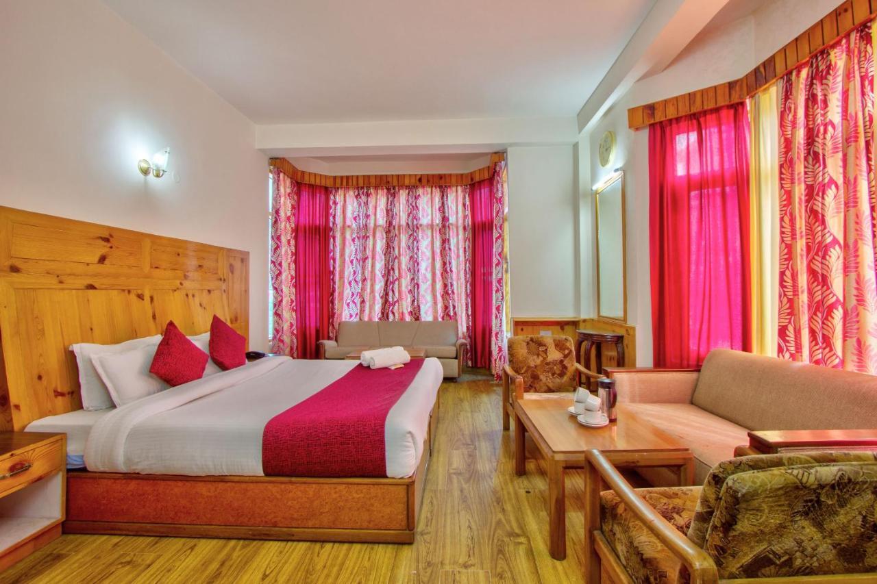 Hotel Royal The Mall Manali H.P. Esterno foto