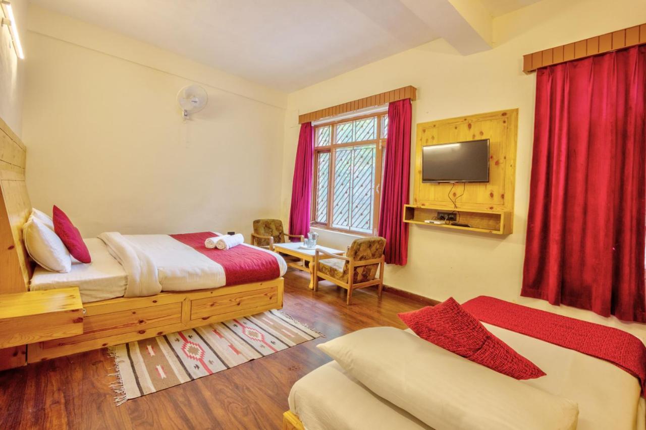 Hotel Royal The Mall Manali H.P. Esterno foto