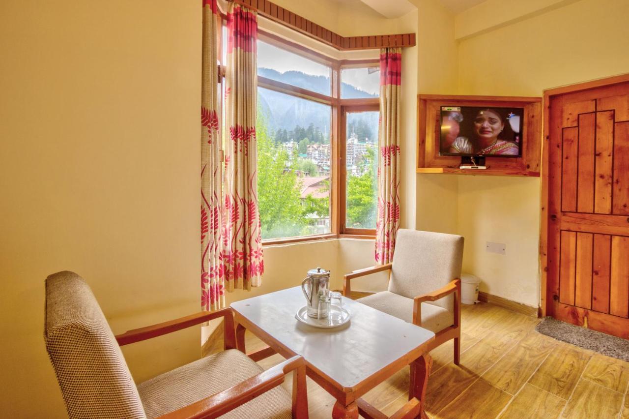 Hotel Royal The Mall Manali H.P. Esterno foto