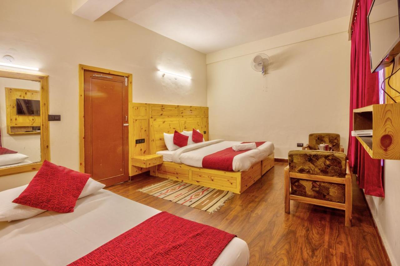 Hotel Royal The Mall Manali H.P. Esterno foto